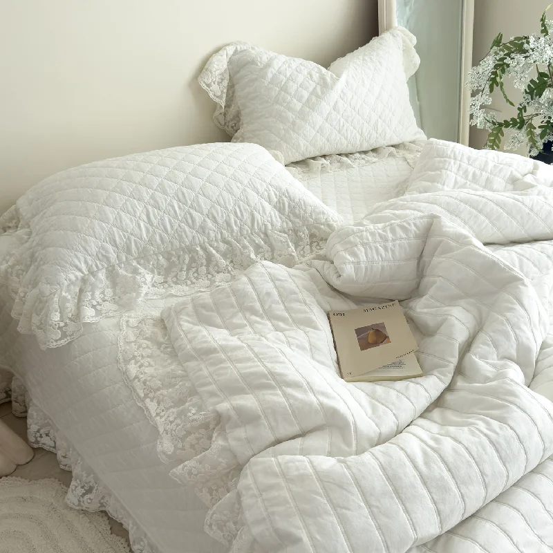 100% Cotton Embroidered Quilt Set 3-Piece Sand Washed Bedspread with Lace Trim Solid Color Luxury Bedding Soft Blanket for Bed