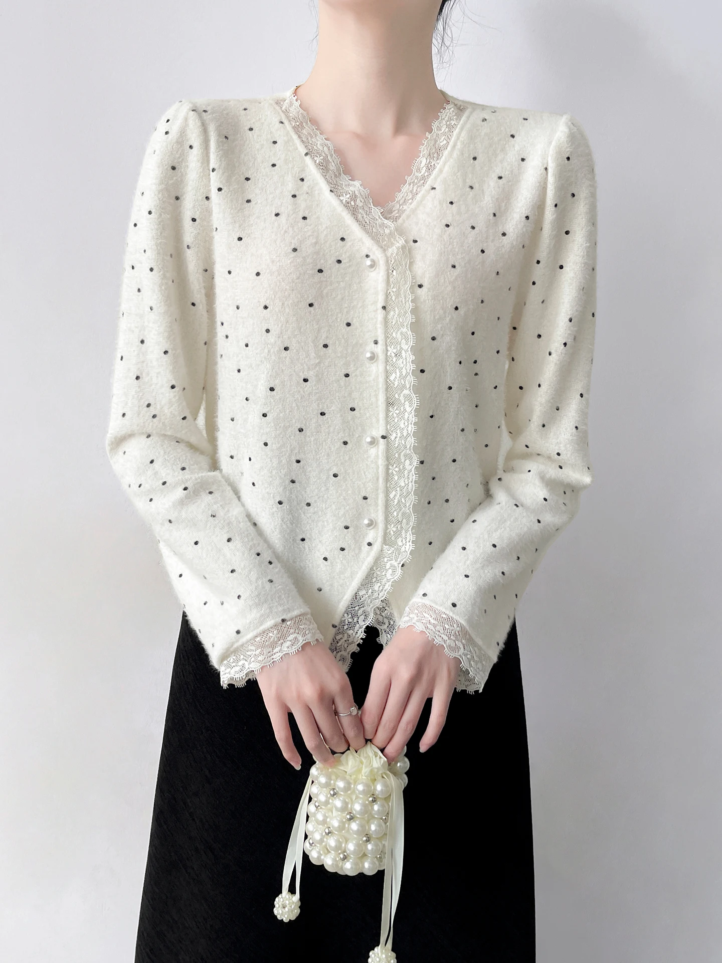 

Korean Sle V-Ne Knitted Long Sve Lace Patchwork Design Spring Cardigan Women's Soft Comfortable Breathable Casual Wear