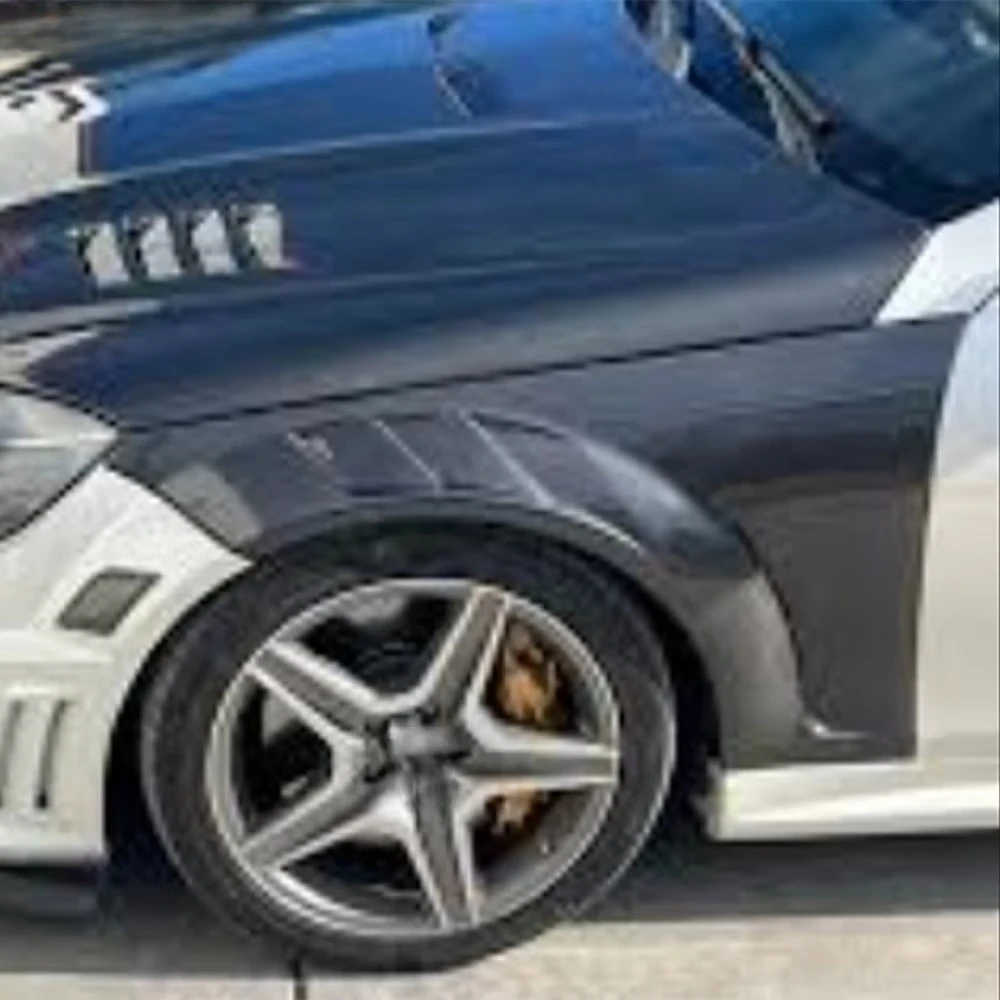 For C Class W204 4 Door 08-14 ADL Vented Dry Carbon Front Fender