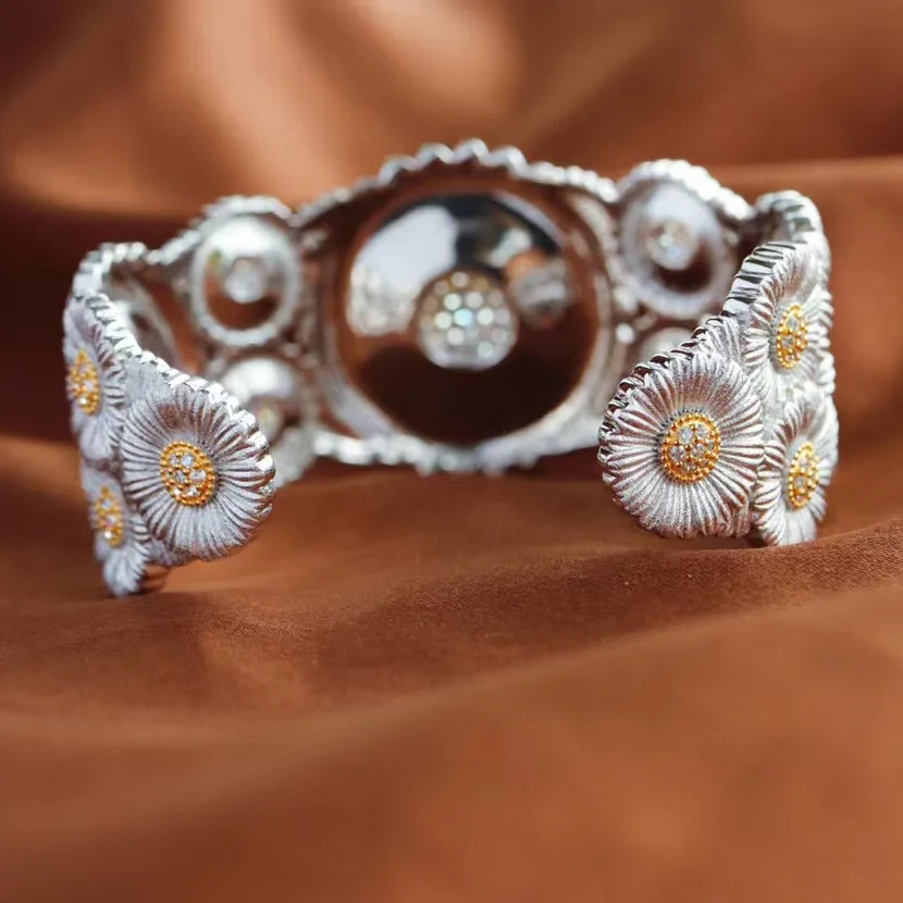 Italian Handmade Brushed Wide Version Two Tone Gold Daisy Bracelet 925 Silver Vintage Classic Diamond Studded Bracelet For Women