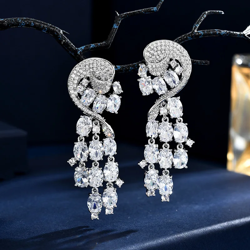 

HIBRIDE New Multicolor Dazzling Tassel Earrings Light Luxury Jewelry Women's Clothing Dubai Holiday Gifts Wedding Travel E271