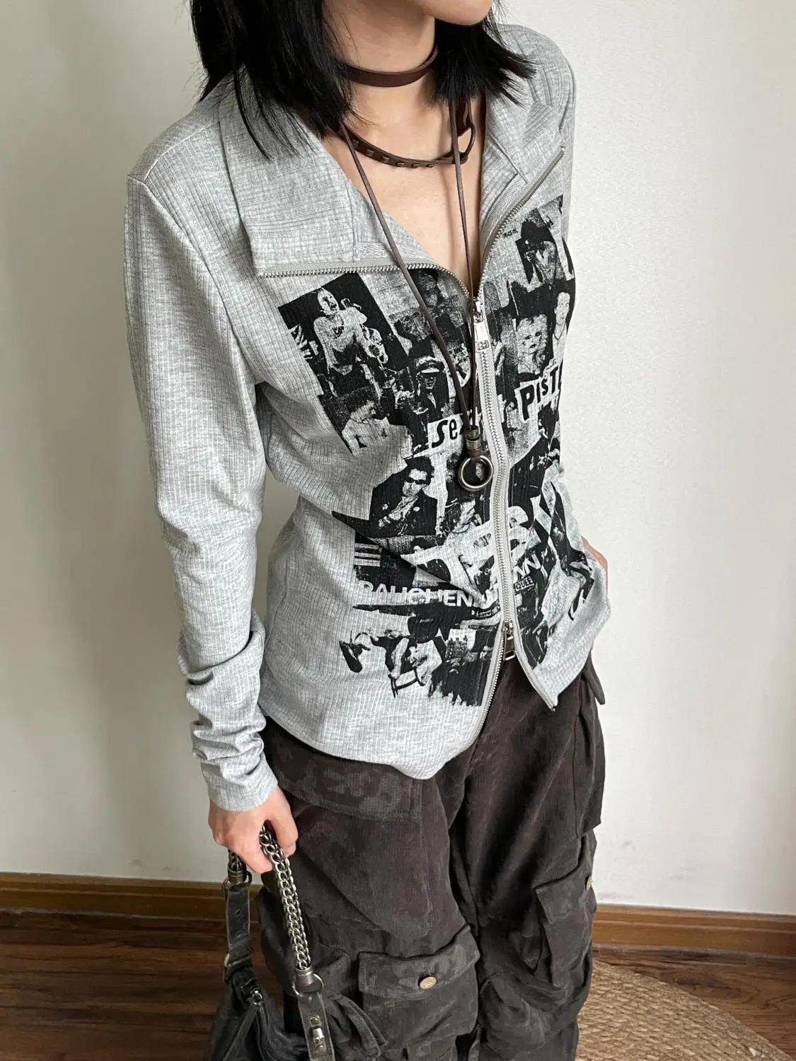 Gothic Pullover Grunge Top 90sเสื้อผ้าผู้หญิงZip Upเสื้อสีเทาSlim Graffitiเสื้อHip Hop Streetwear Y2k EmoสาวPunk Pullovers