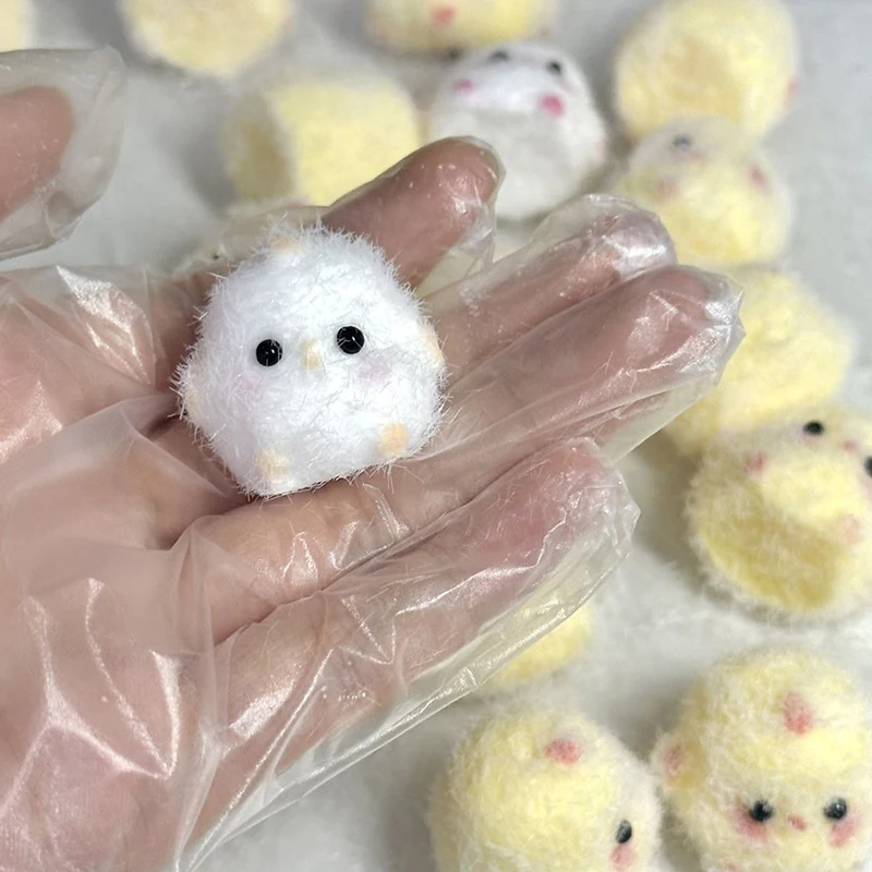 QQ Play Chick Pinch Music Decoration Send Girlfriends Baby Pendant Slow Rebound Decompression Toys TPR Soft Mini Chicken