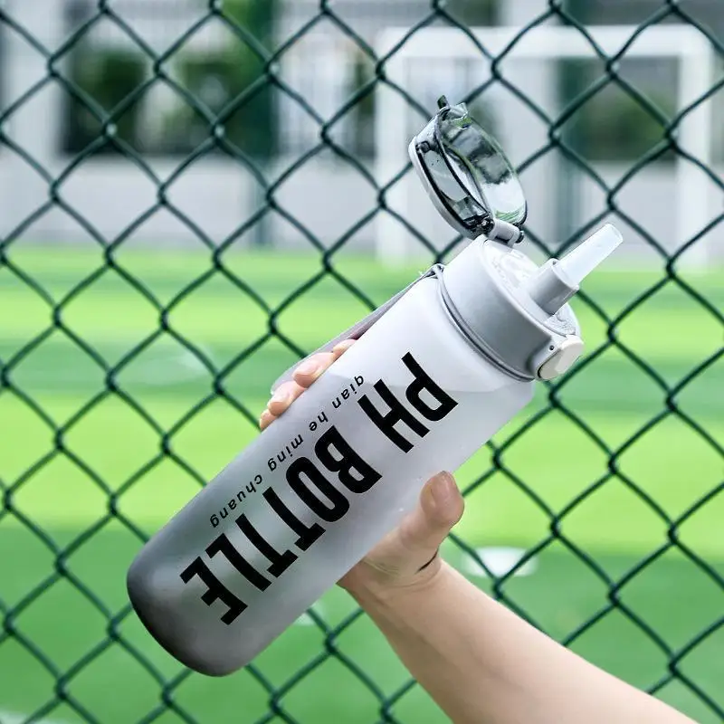 1000ml Gradient Sport Water Bottle Leakproof Lightweight Fitness Jug with Straw for Workout Gym Daily Use