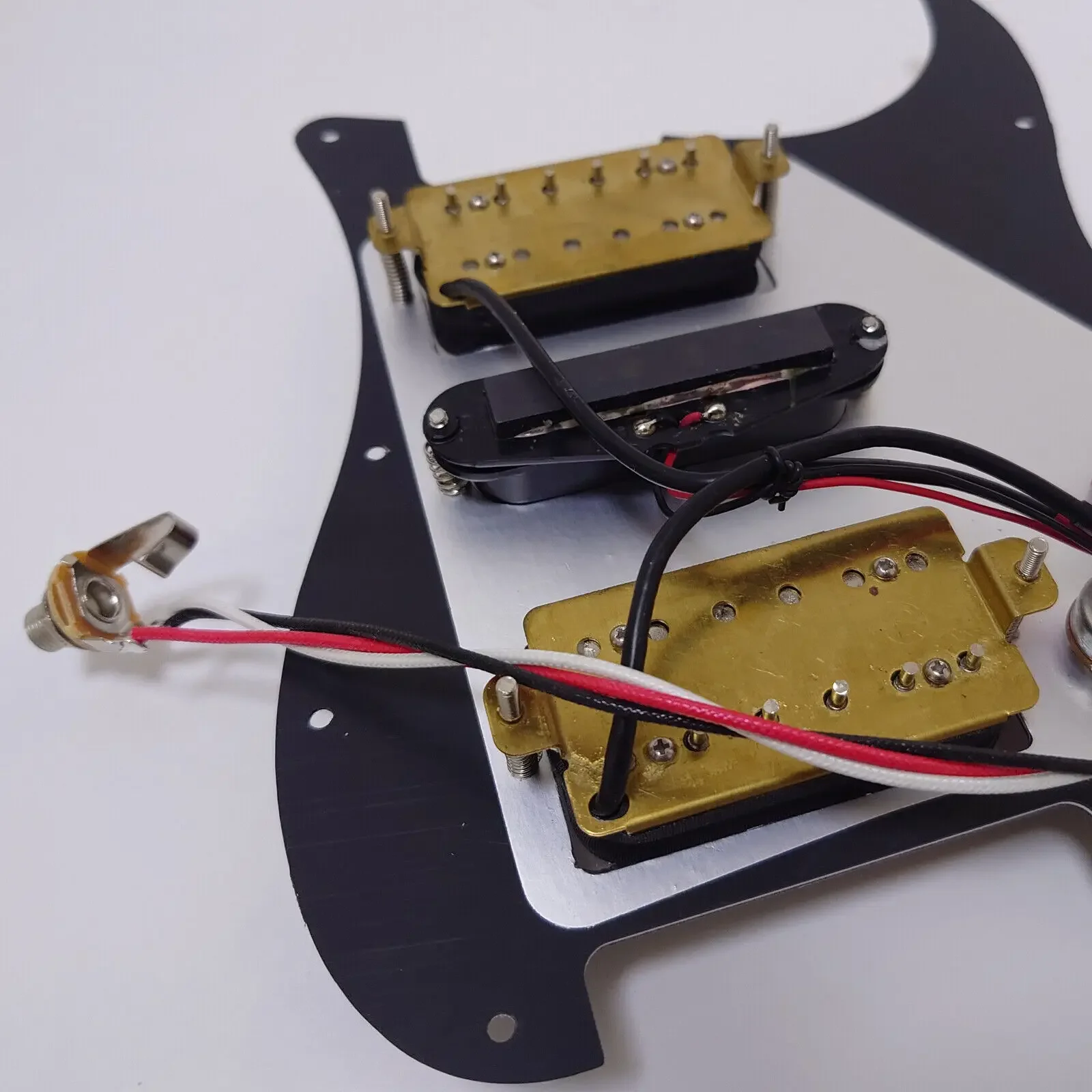 Left Hand HSH Prewired Loaded Pickguard with Humbucker Pickups Set for ST Electric Guitars Replacement Parts view 6