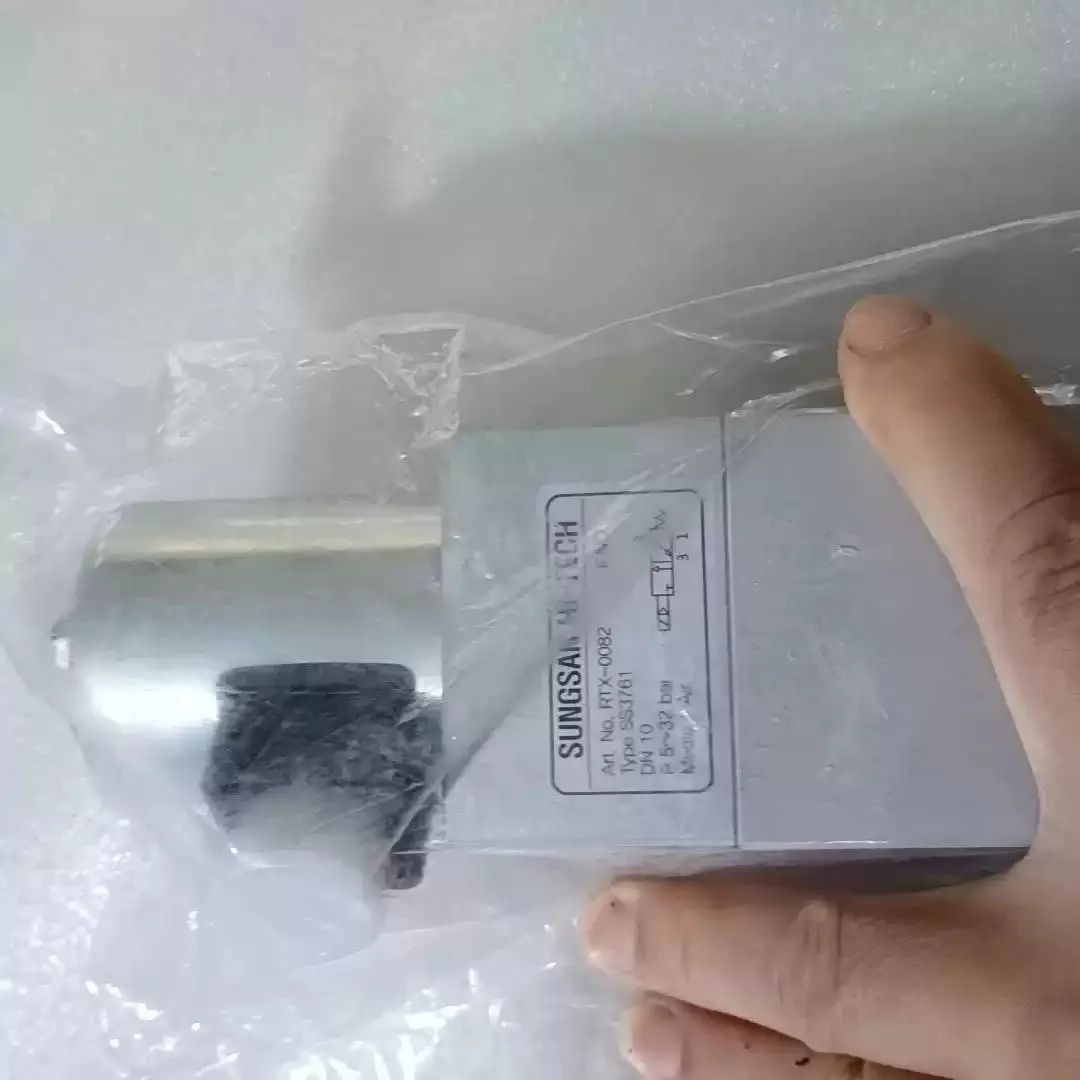 RTX-0082 SS3761 Pneumatic Valve – Industrial Automation and Control Component Repair