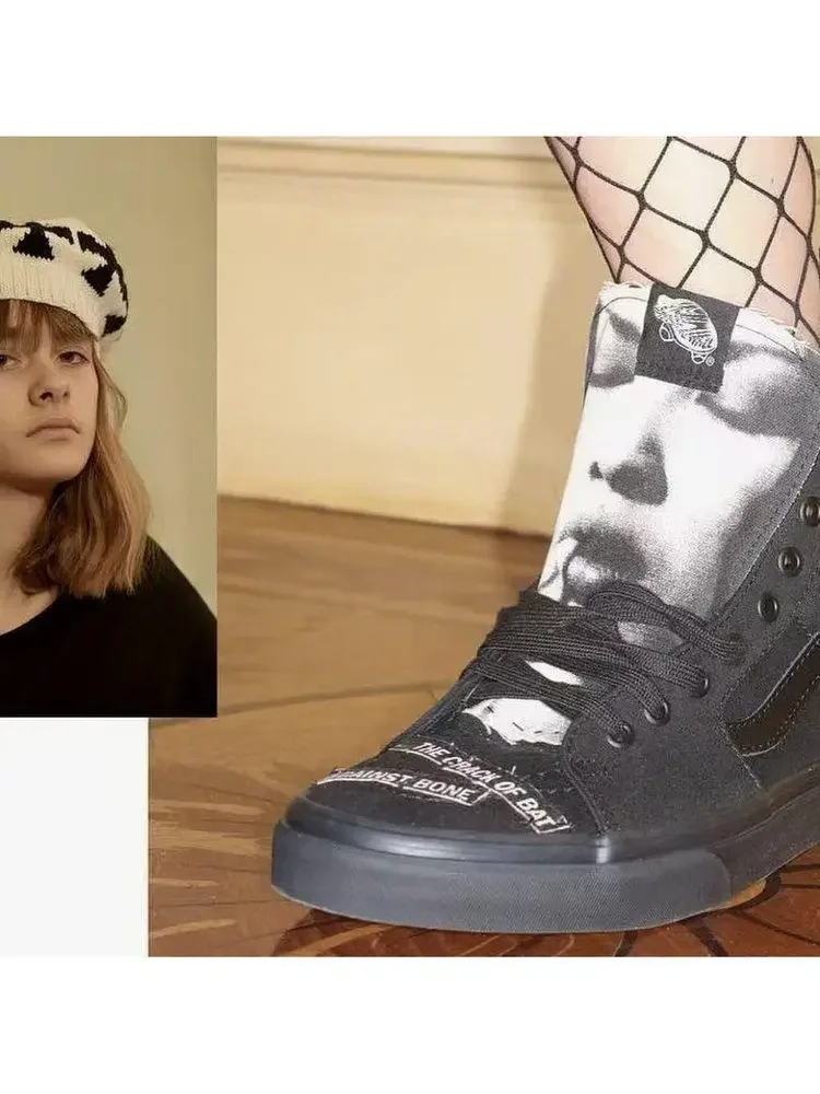 ER/D World-weary smoke women's cloth print black canvas shoes