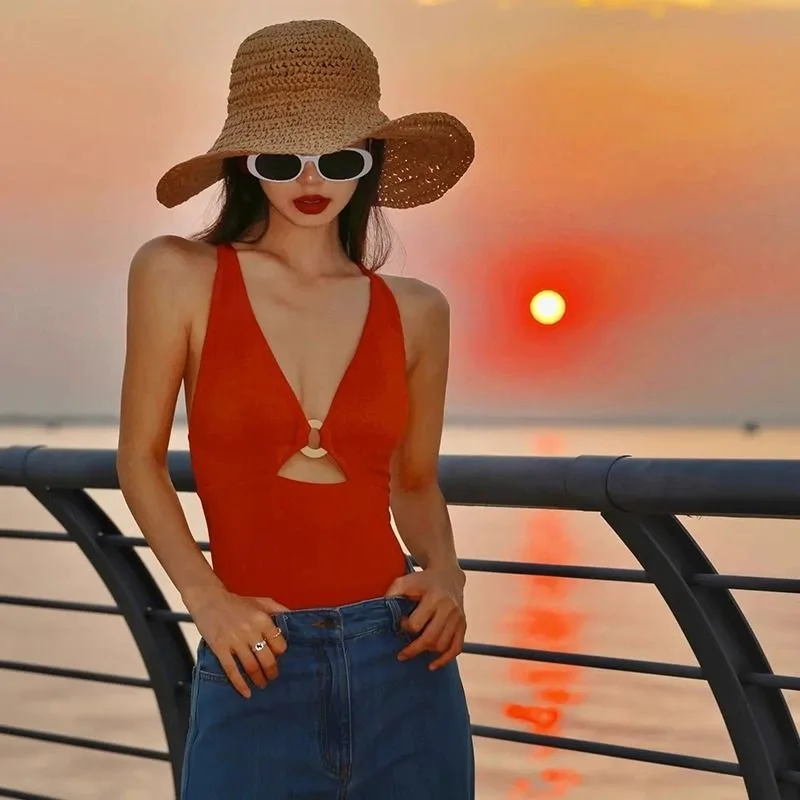 2025 Retro Wine Red Hong Kong Style One-piece Swimsuit Women's Vacation Surfing Racing Swimsuit