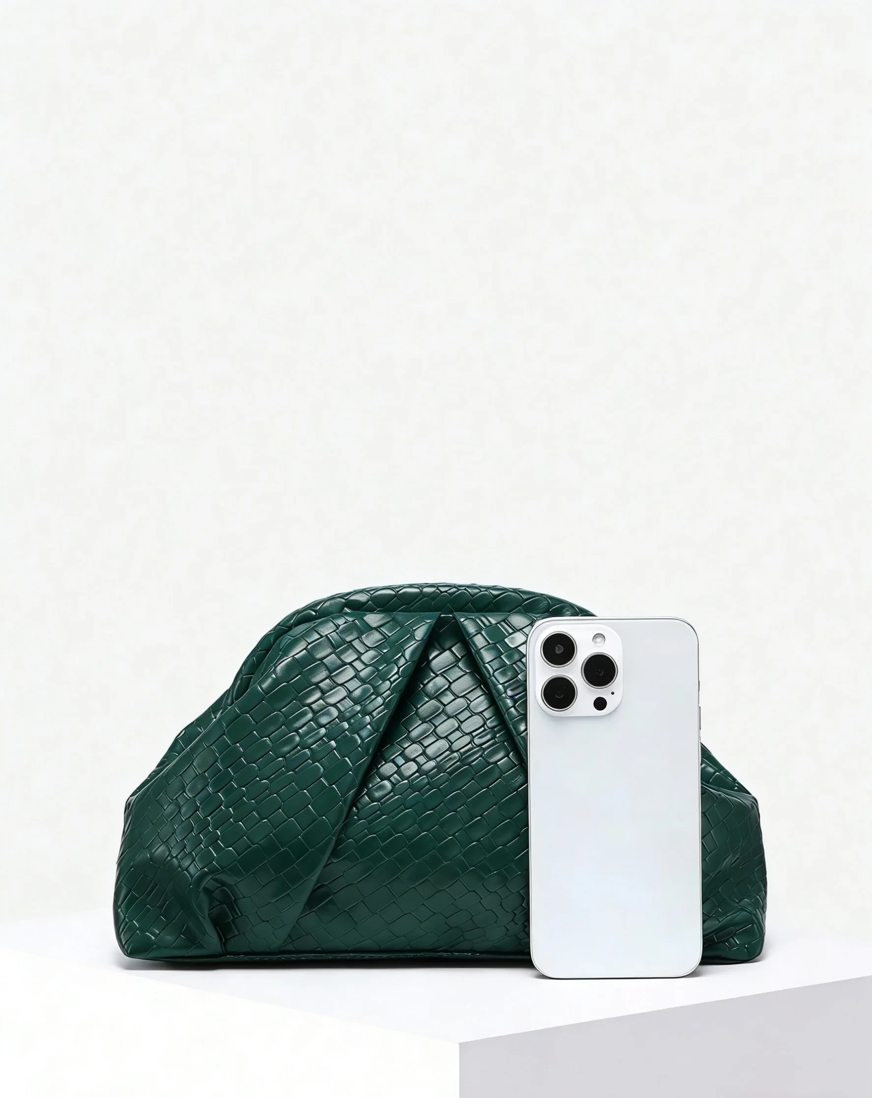 Neue, modische Handtasche mit Nieten und Falten für Damen, Clutch, Tasche mit Reißverschluss, modisch, lässig, schlicht, für den täglichen Gebrauch, für Abendpartys. – Detail 16