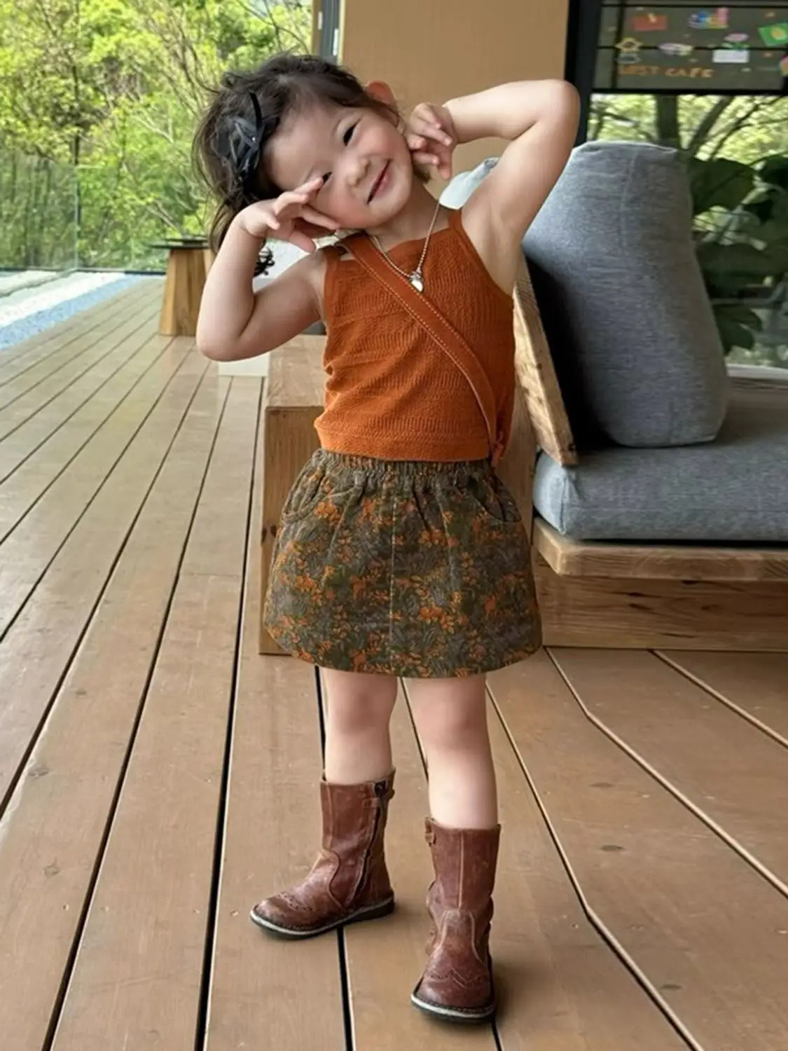 2025 Summer New Korean Set for Girls 2025 Summer New Solid Color Thin Knitted Tank Top and Retro Floral Half Skirt Two-piece Set