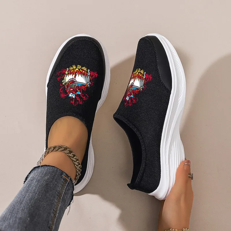 

Женские черные повседневные туфли без шнуровки: танкетка на платформе, забавный графический принт, дышащая сетка. Идеально подходит для ежедневной ходьбы и ошибок.