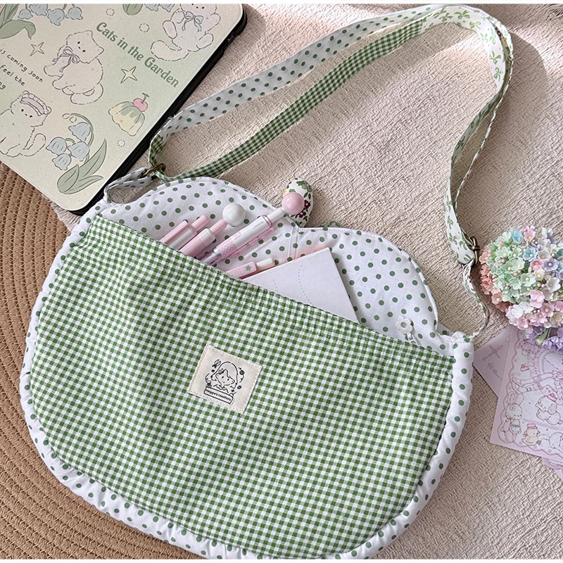 Patchwork-Stoff-Umhängetasche, Apfelförmige Handtasche mit Blumen- und Punktmuster für Damen, Mädchen, Studenten, Cottagecore, süße Handtasche – Detail 6