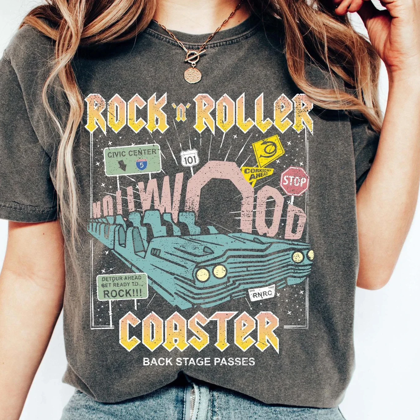 

Рубашка Disney Rock Roller: повседневные, удобные, качественные хлопковые унисекс всесезонные базовые рубашки и топы для уличной одежды.