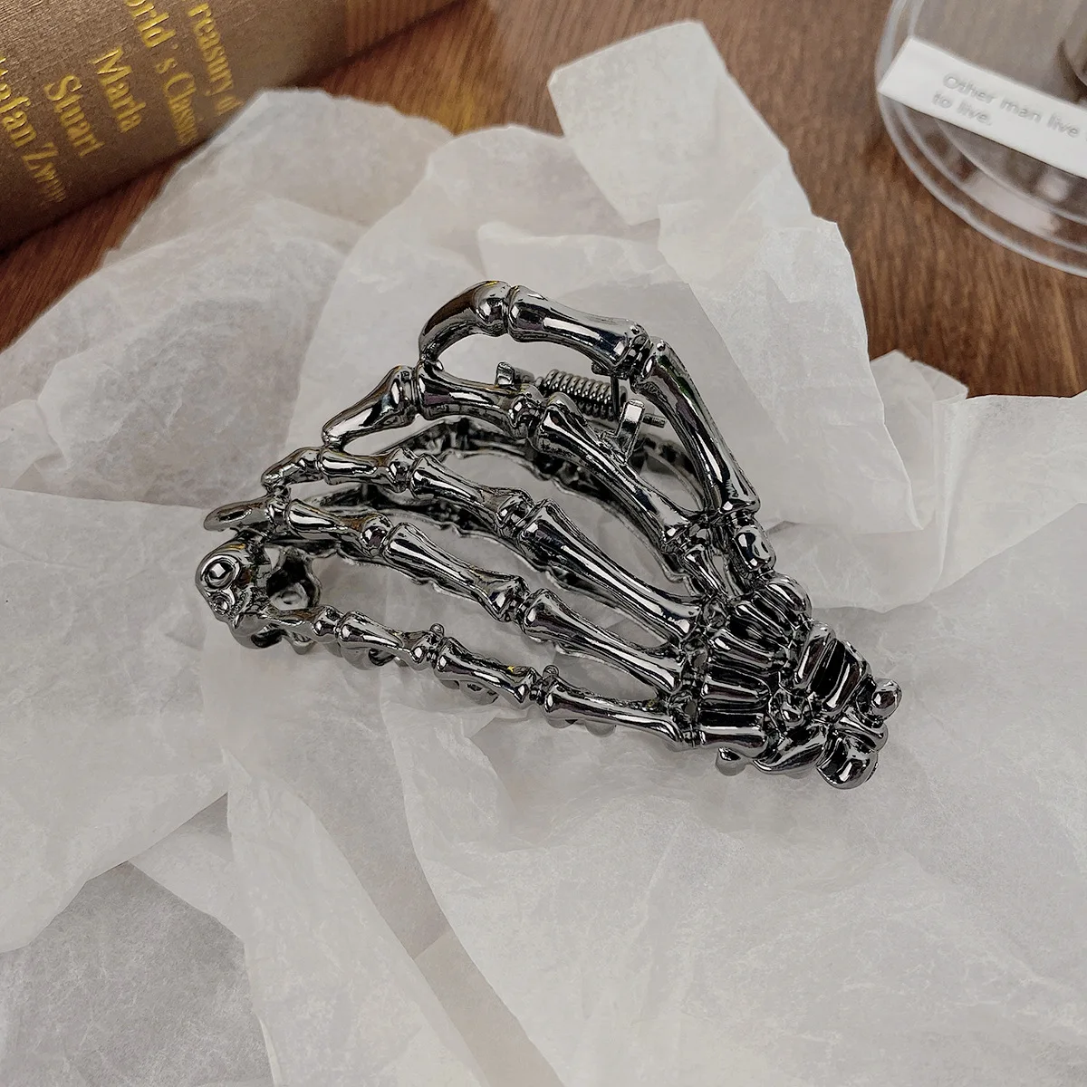 Gothic Y2k Ghost Hand Claw Clips Women Large Metal Silver Color Korean Shark Hair Clips Grab Clamps Girls Hair Accessories