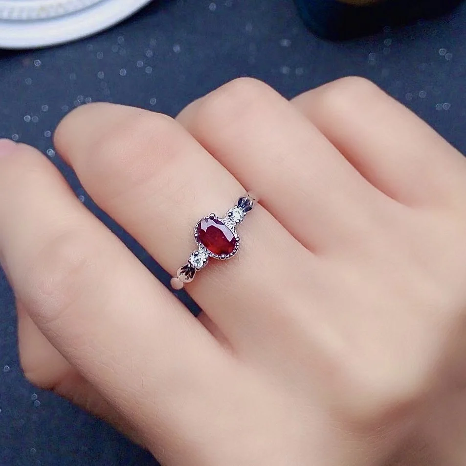 

Simple Silver Ruby Ring for Engagement 0.5ct 4mm*6mm Natural Ruby Silver Ring 925 Sterling Silver Ruby Jewelry Gift for Girl