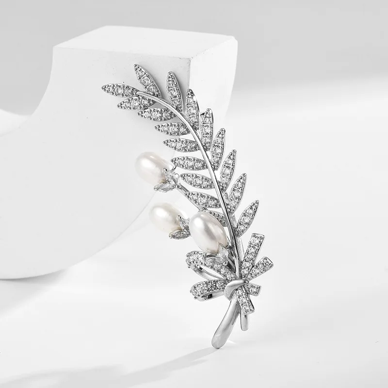 Chinese Style Lucky Auspicious Natural Freshwater Pearl Wheat Ear Brooch Sparkling Zircons Elegant Lapel Pin For Women Wedding