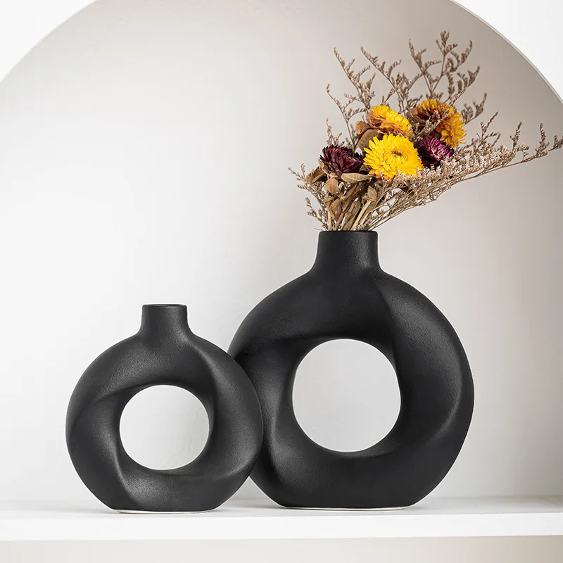 Nordic Black Donut Ceramic Flower Vase for Dried Flowers Living Room Decoration Special-Shaped Hollow Vase Countertop Decoration