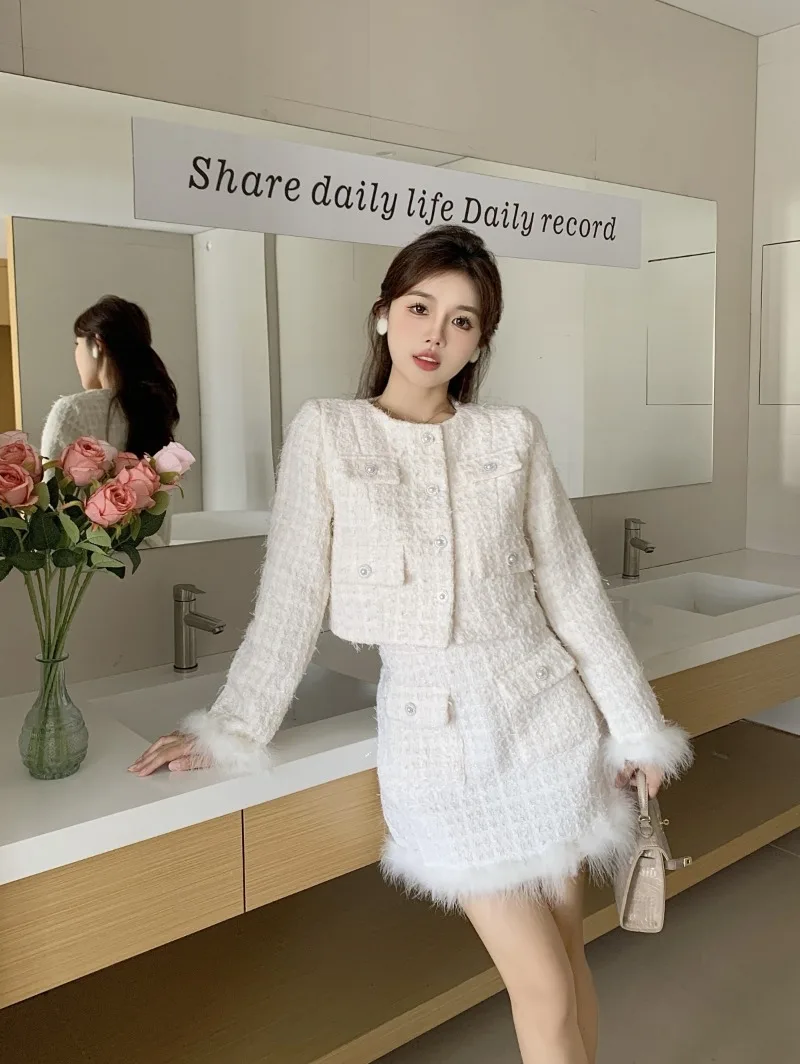 

Temperament Fashion Plush Patchwork Coat Skirt Two-piece Set Women Cotton O-neck Bead Single Breasted Solid Celebrity Winter Set