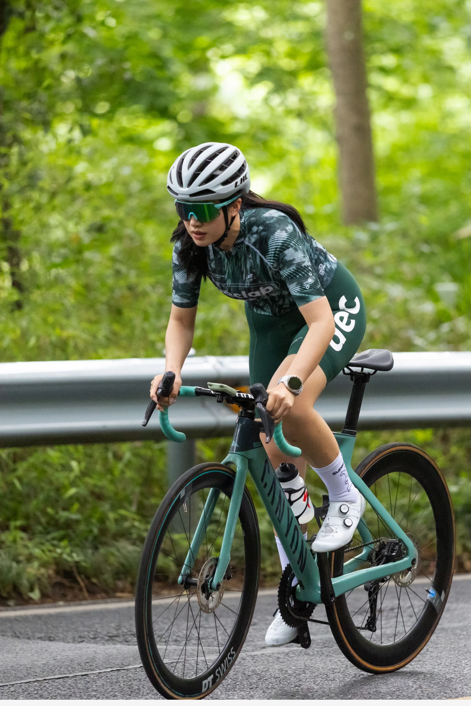 AEC Radtrikot Sommer Kurzarm Fahrradoberteil 2026 Neu Rennrad MTB Kleidung Hochelastisch YKK Reißverschluss hinten 3 Taschen – Detail 31
