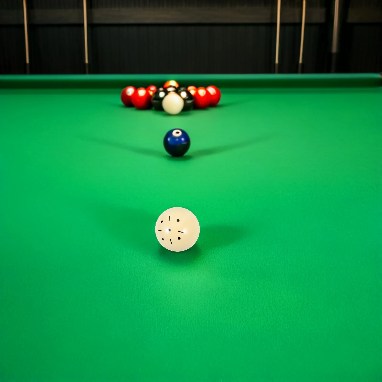 

Chinese 8-Ball White Cue Ball Durable High Precision Wear-Resistant Smooth Surface for Billiards Training Practice