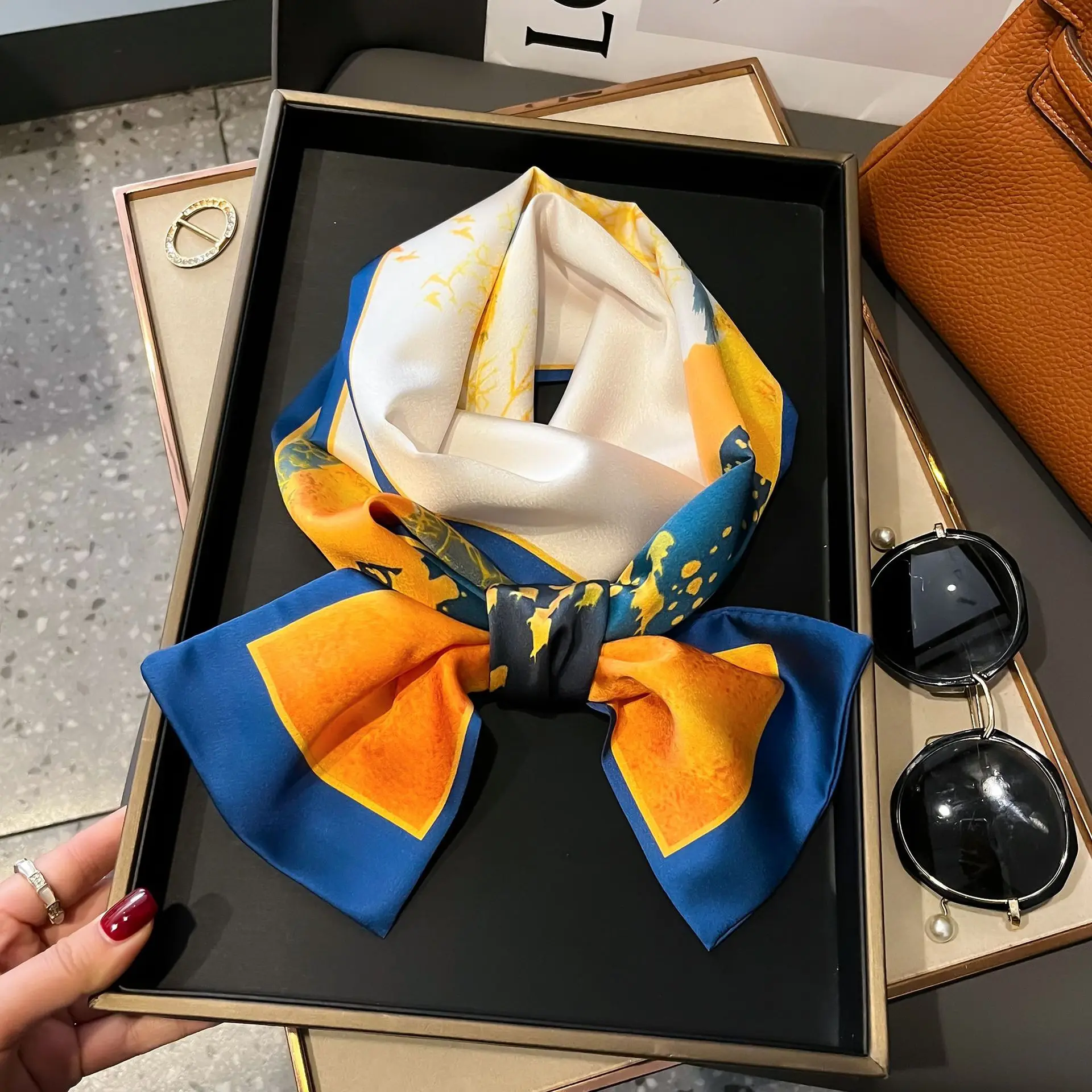 Luxus Hahnentritt Druck Nachahmung Seide Schal Stirnband Halstuch Foulard Weibliche Haar Schals Krawatte Dünne Schals Weiche Satin – Detail 14