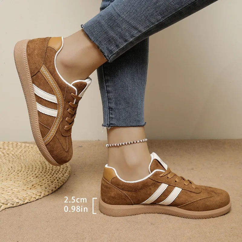 Sapatos casuais simples femininos novo tamanho grande rendas primavera e outono moda sapatos leves tênis de deslocamento diário