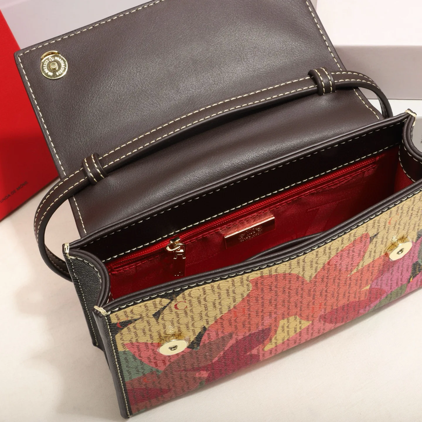 ‌ Bolsa de ombro vintage feminina 2025 – bolsa crossbody quadrada, moderna e versátil, perfeita para roupas casuais/formais