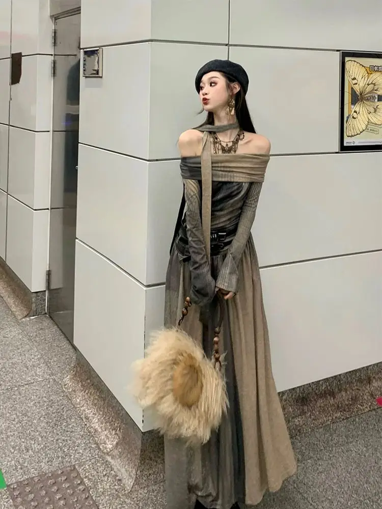 

Retro Printed One-Shoulder Flared Long Sleeve Dress Women Spring Autumn New Niche High-Waisted Long Umbrella Skirt