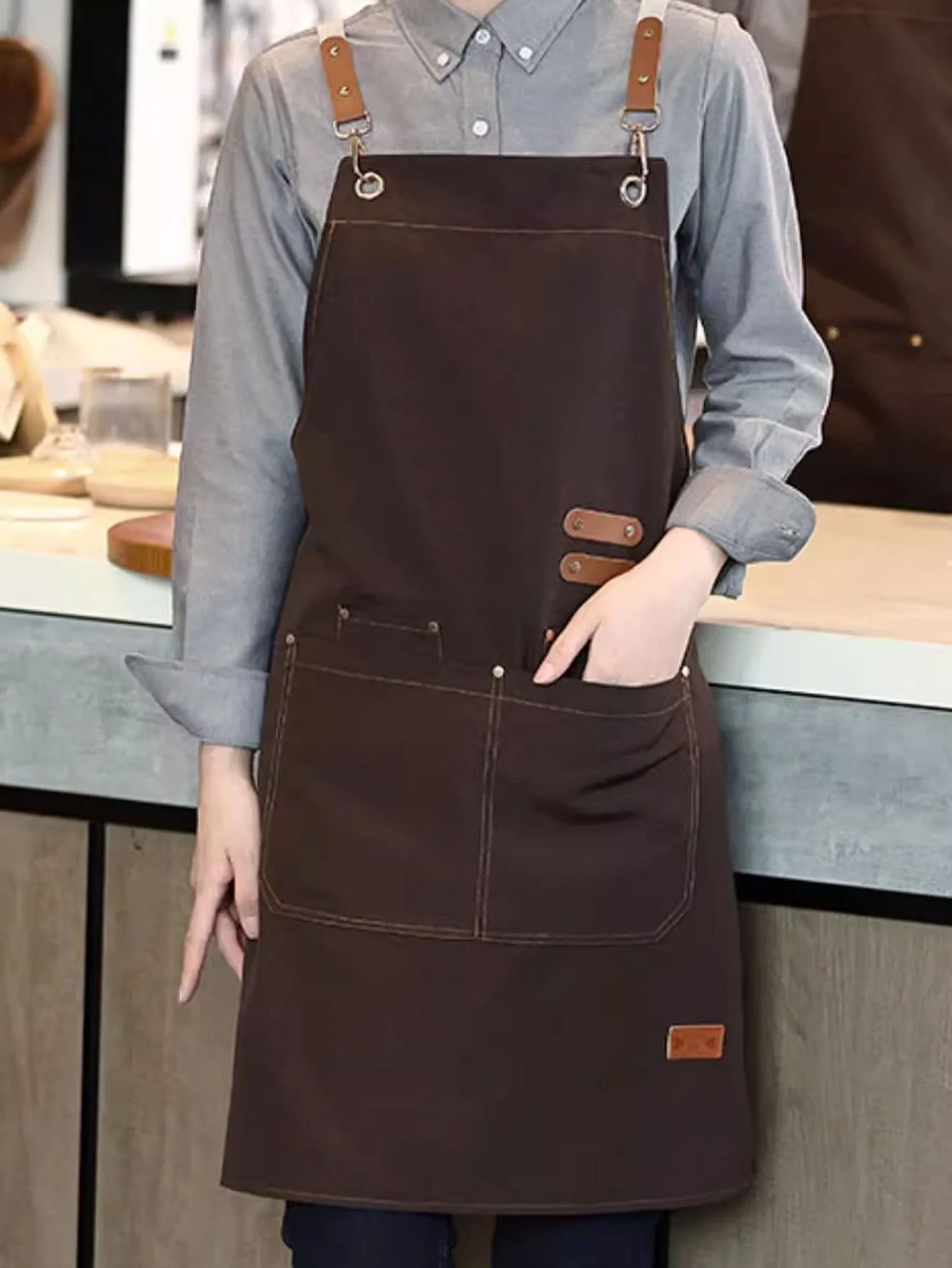 Waterproof and oil-proof household kitchen for men and women fashion bib work clothes resistant to dirt apron coffee color