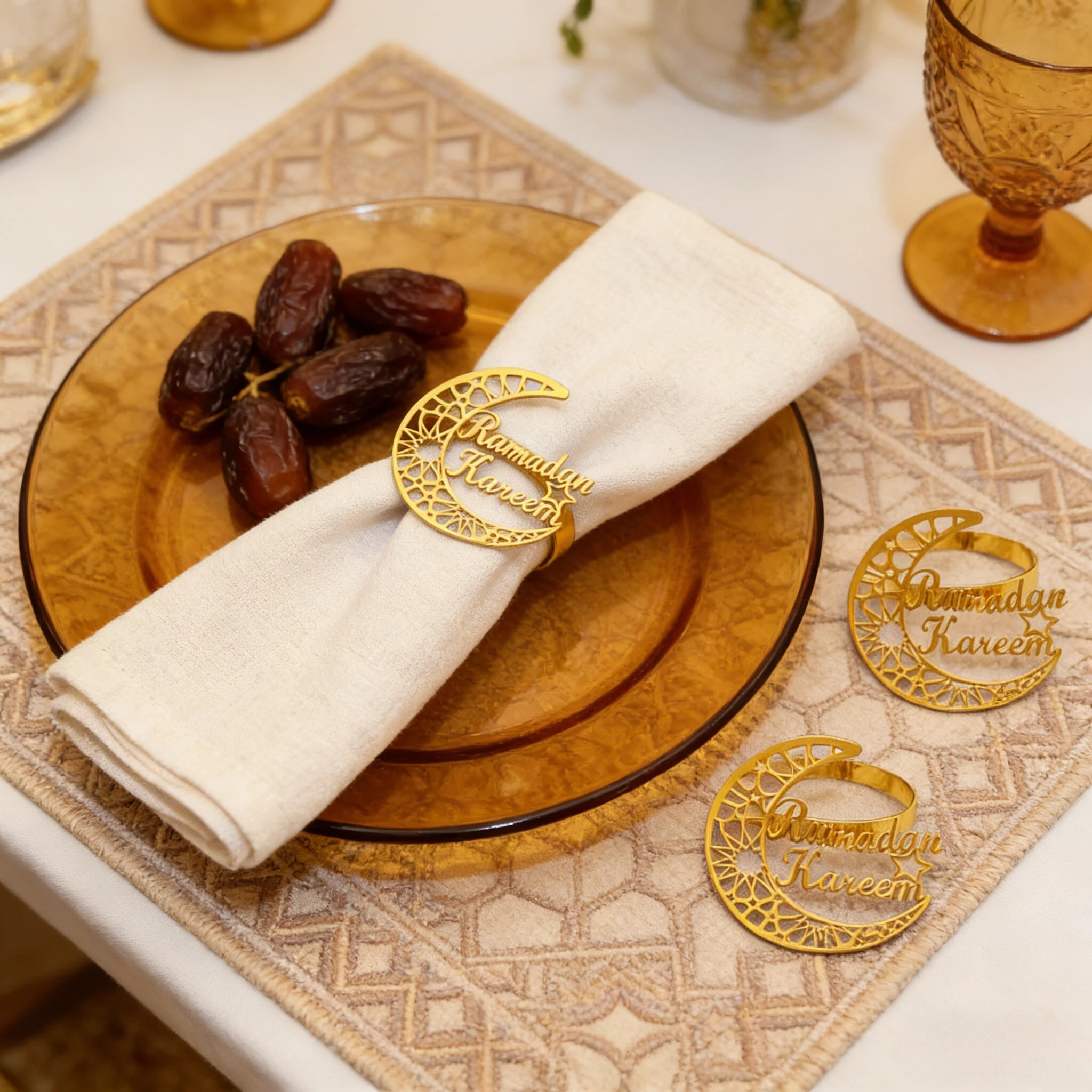 2/6pcs Eid Al Fitr Party Decoration Moon Napkin Ring, Napkin Buckle, Metal Napkin Ring, Eid Al Fitr Decoration Supplies, Gifts