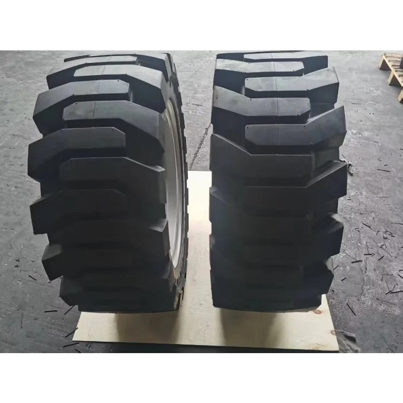 315/ 55D20 Solid Polyurethane Foam Filled Tyre High Quality Rubber Products view 5