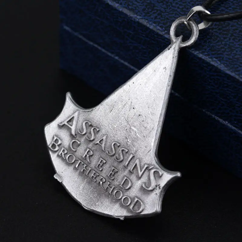 Fashion Metal Alloy Assassins Ezio Cosplay Pendant Necklace Knights Templar Iron Cross Necklaces For Men Women Connor Amulet