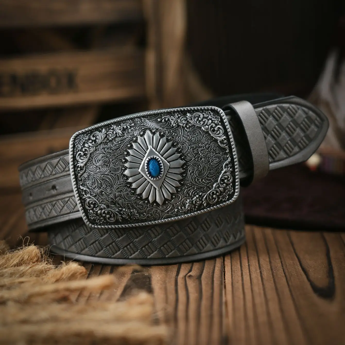 Western Cowboy PU Leather Belt - Men Waist Strap Bull Decoration Floral Engraved for Jeans