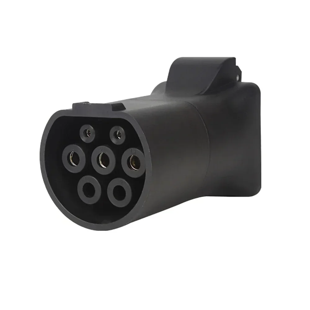 V2L Electric Car Discharge Adapter For BYD Atto 3 GBT To Schuko Socket Three Hole Socket 16A Convert EV To AC Outlet Charger