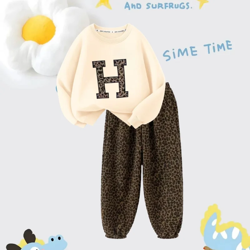 الخريف طفلة الملابس مجموعة الأطفال الأبجدية أزياء الكرتون طباعة أعلى و ليوبارد طباعة السراويل قطعتين دعوى بدلة على الموضة #6