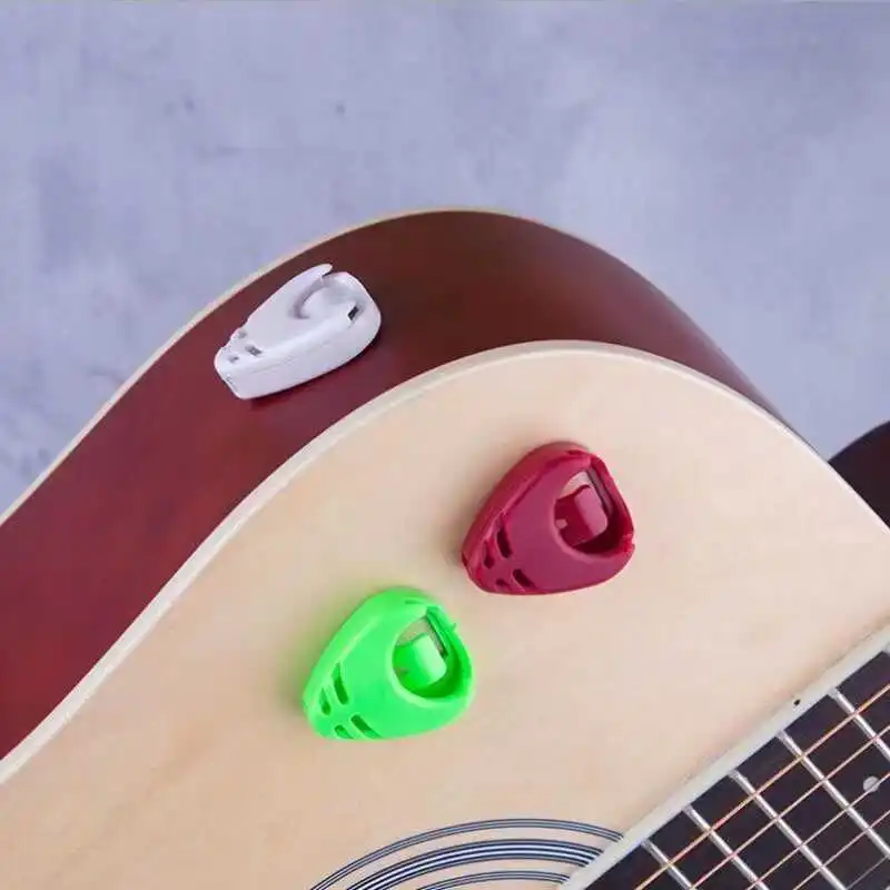 Heart-Shaped Guitar Pick Cases – Plastic Picks Container Box with Belt Clip, Lightweight Plectrum Keeper for Band Gear TMZ