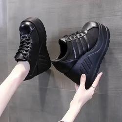 Sneakers Chunky da donna autunnali nuove scarpe Platformn con lacci per aumentare l'altezza per le donne zeppe da donna gotiche Punk scarpe Casual