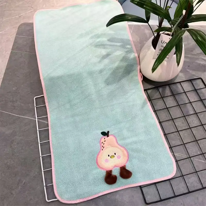 2-Pack Large Pear-Shaped Cute Embroidered Towel, Coral Bath Towel, Non-Fading, Soft and Absorbent, Thickened Quick-Drying, Face