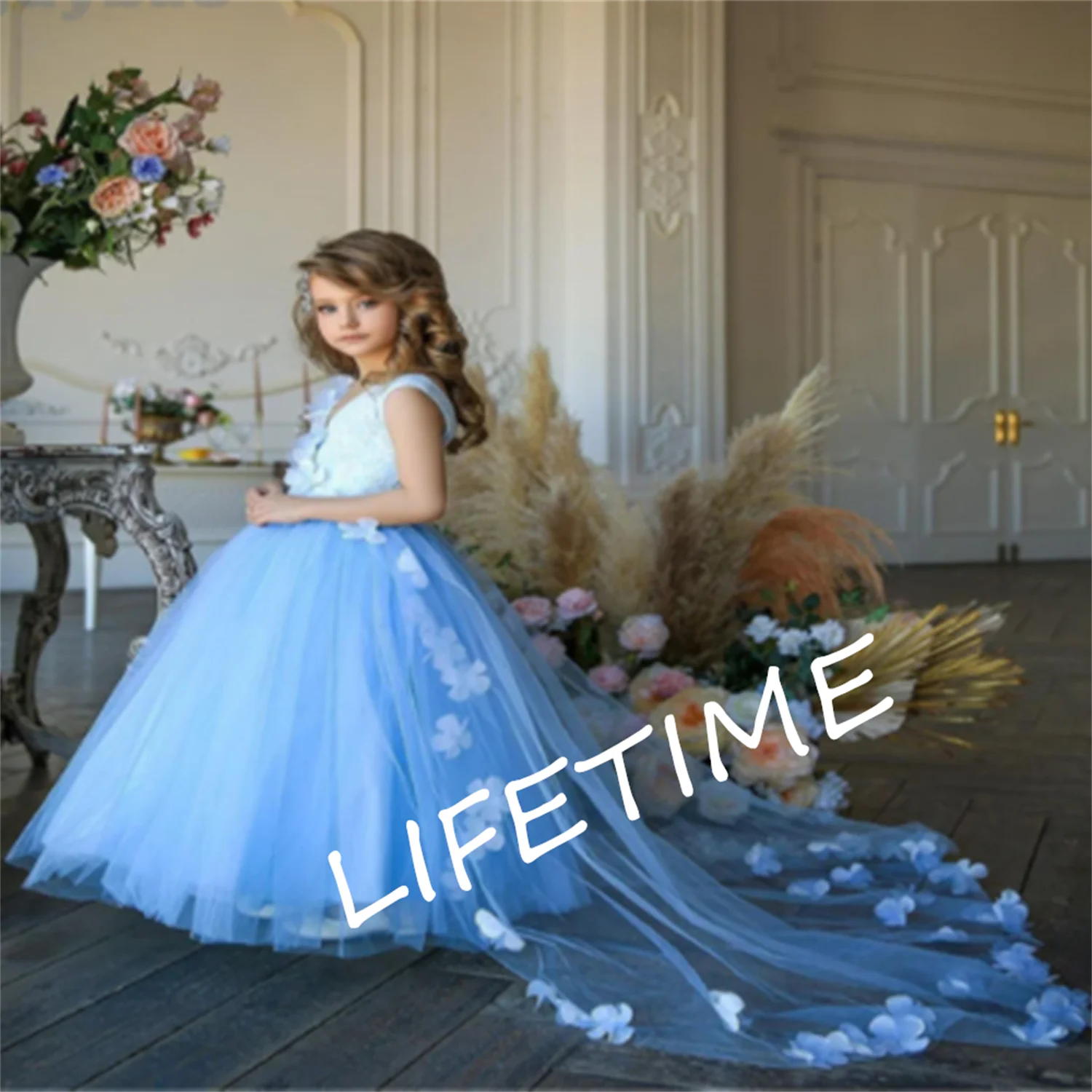 

Lovely Flower Girl Dress Tulle Lace Fluffy Princess For Baby Sleeveless First Communion Dress Kids Birthday Ball Child Gown