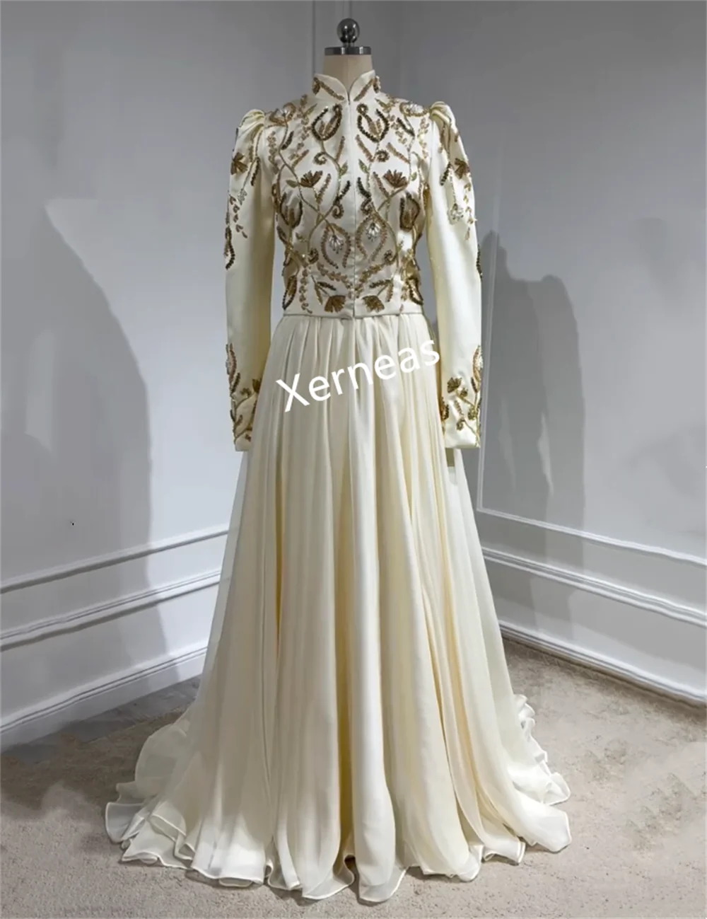 Vestido de noche de lujo personalizado, apliques plisados con purpurina, cuello alto, corte en A, vestidos largos a medida para ocasiones, fiesta elegante y boda