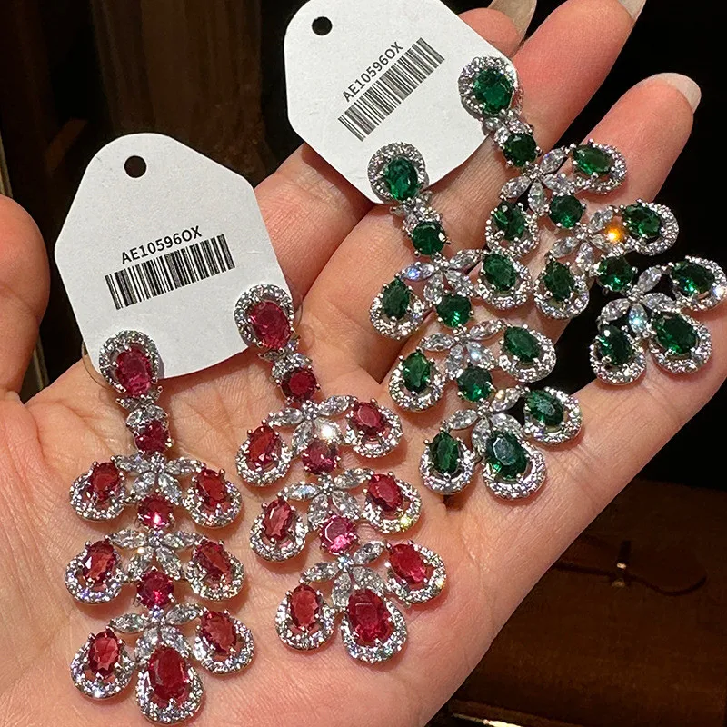 

Легкие роскошные элегантные длинные серьги с цветочной бахромой и цирконом