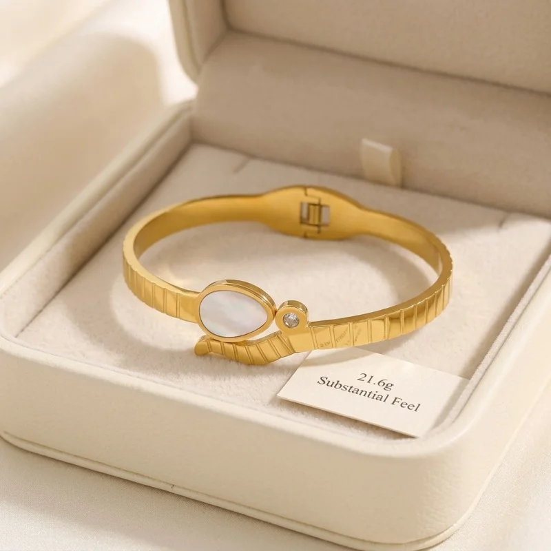 CarlidanaLight luxury cross-border European and American titanium steel gold bracelet with diamonds, fashionable and exquisite a