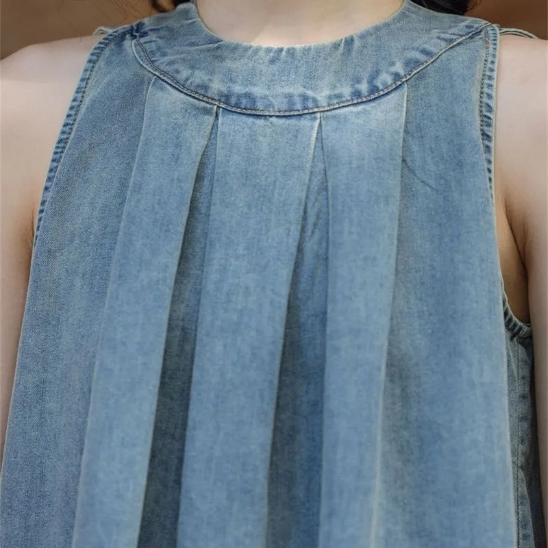 Good Looking Retro Solid Color Pleated Hanging Neck Shirt Vest Women's Vest 2026 Summer New Loose Sleeveless Denim Shirt Top