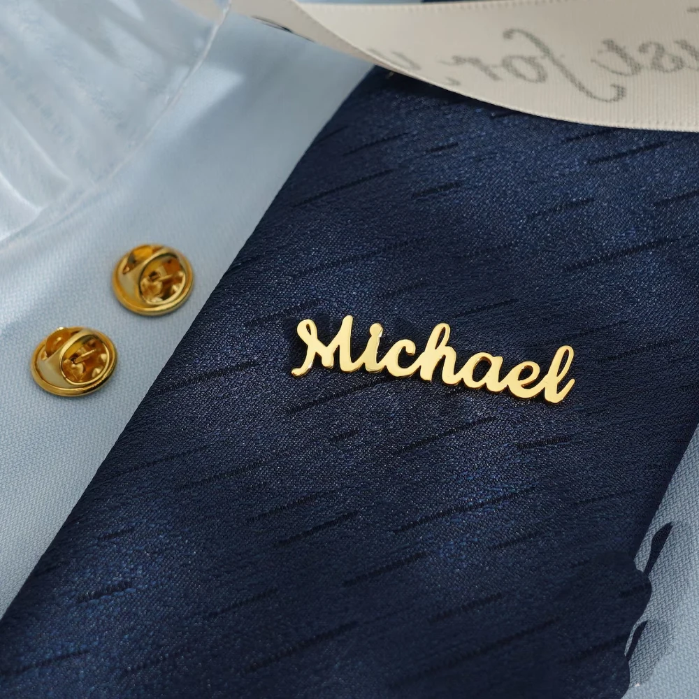 

Personalized name brooch Customized neutral jacket badge unique name abbreviation badge wedding gift