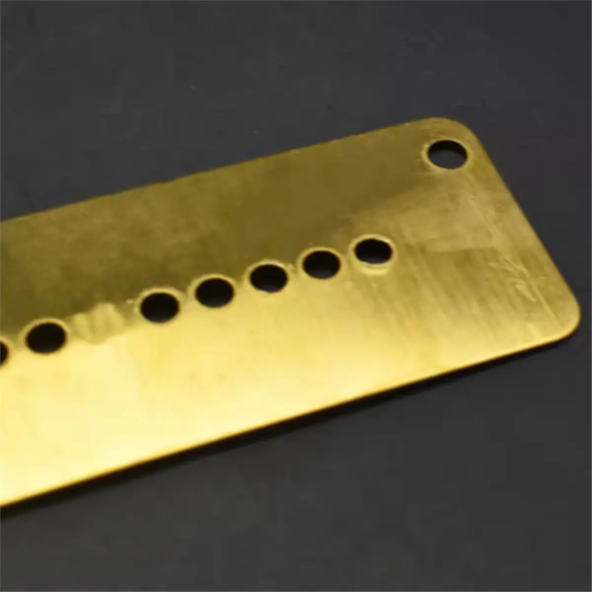 (ABYM) P90 Guitar Pickup Baseplate Brass 50MM+52MM Electric Guitar Pickup Base Plate Electric Guitar Pickup Accessories