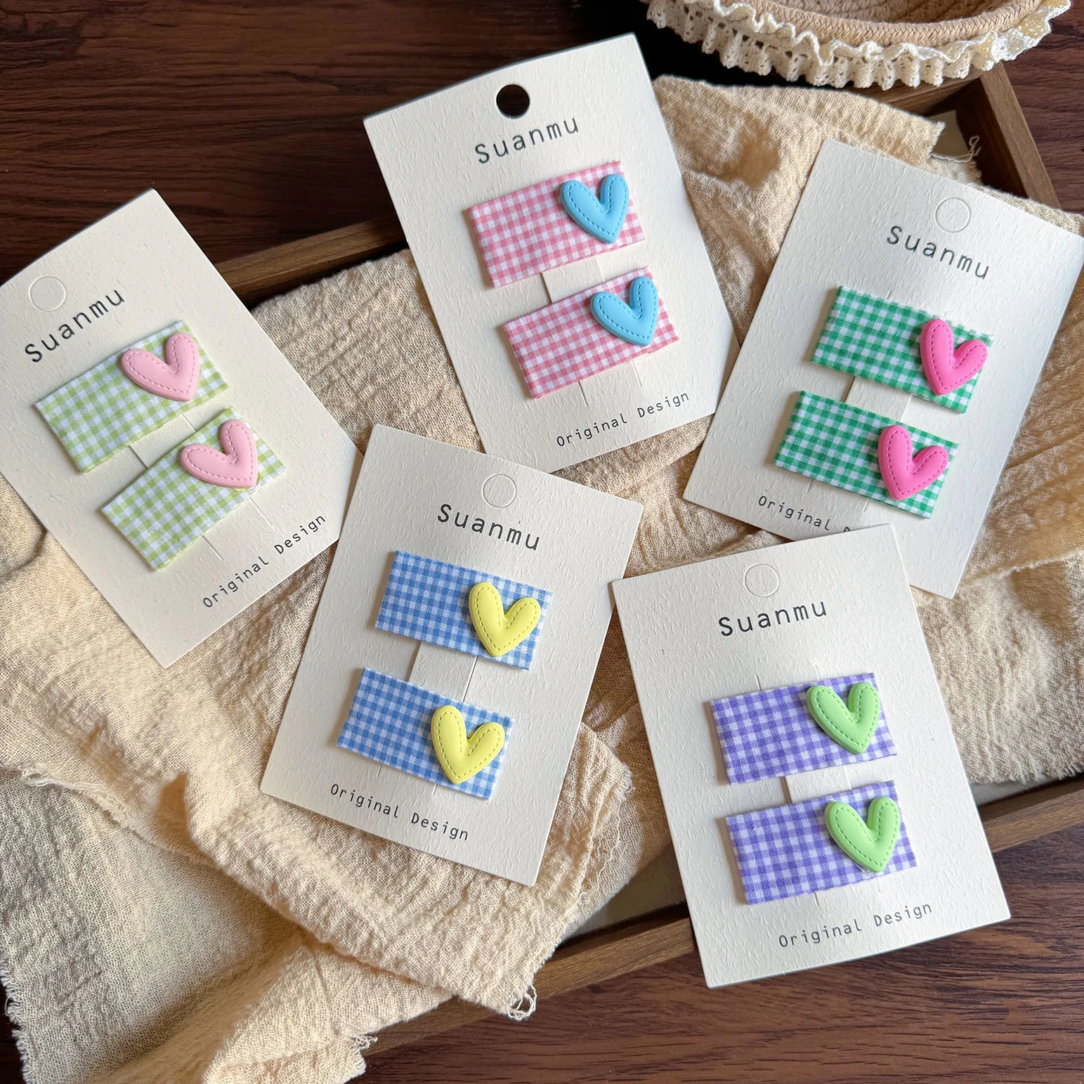 

2 шт., новая детская заколка в клетку Love, простая заколка для волос с челкой для маленьких девочек, аксессуары для волос, детский боковой зажим, головной убор