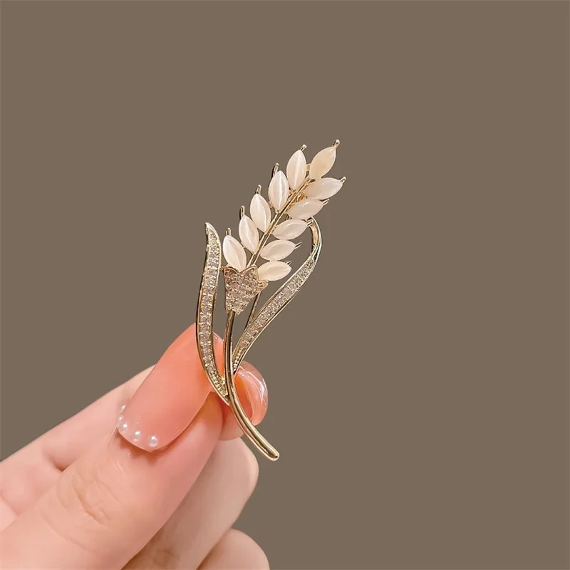 Luxus Kristall Zirkon Maple Leaf Brosche Für Frauen Glänzenden Strass Tulpe Blume Broschen Pin Bankett Hochzeit Charme Schmuck – Detail 6