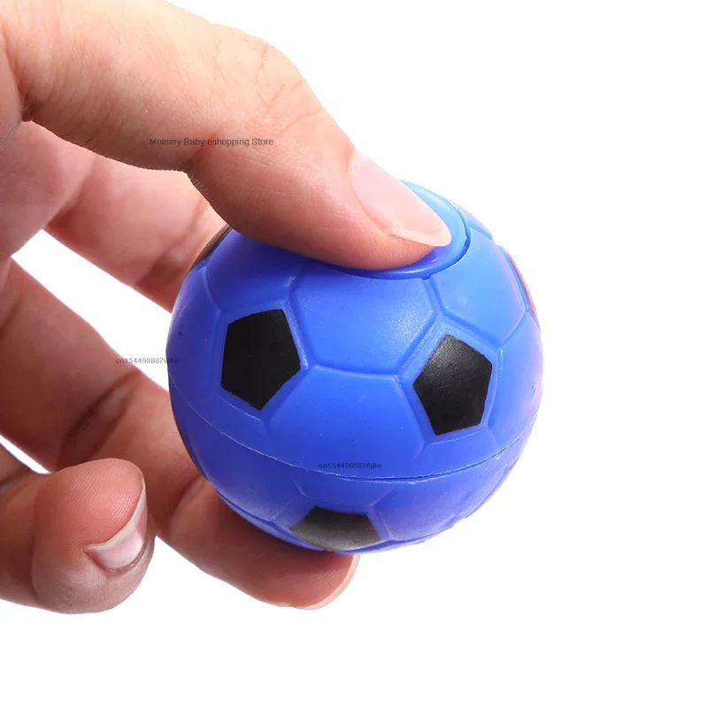 1Pc Mini Voetbal Draaibare Fidget Spinners Bal Speelgoed Voor Kinderen Voetbal Thema Verjaardagsfeest Gunsten Stress Verlichting Speelgoed