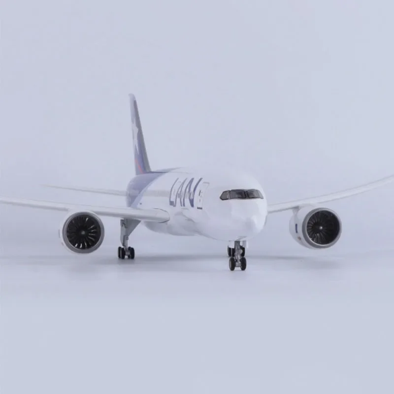 Imagem -04 - Resina Plástica Replica Airline Toy para a Coleção o Chile Airline Lan Airplane Modelo Lanchile Dreamliner Aircraft B787 130 47cm