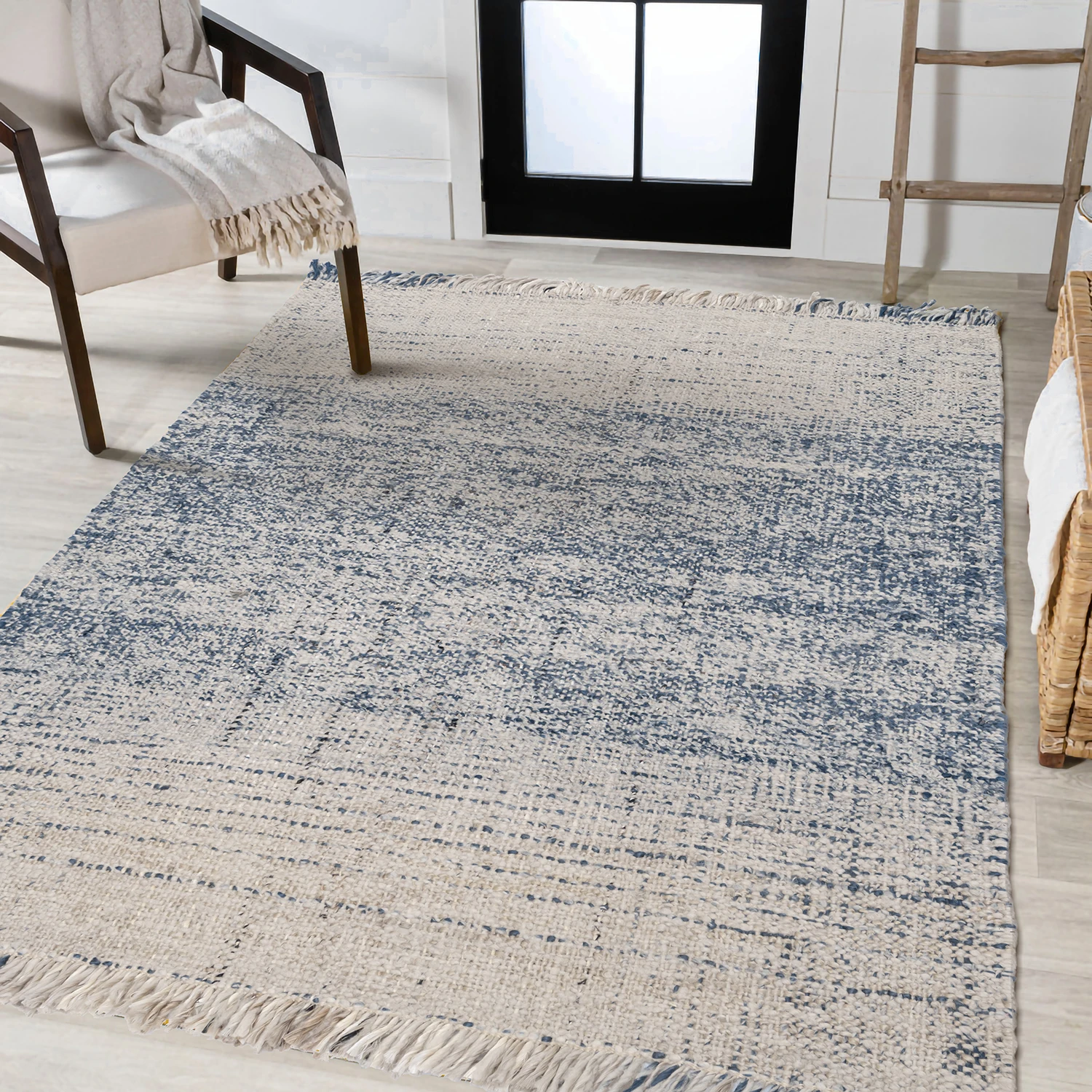 Hand-Woven Carpet Living Room Nordic Gradient Blue Area Rug Rural Pastoral Home Floor Mat Vintage Ethnic Bedroom Rug Tassel